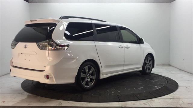 Used Toyota Sienna SE Premium 2018 | Eastchester Motor Cars. Bronx, New York Used Toyota Sienna SE Premium 2018 | Eastchester Motor Cars. Bronx, New York