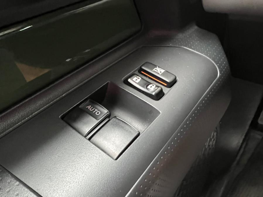 Used Toyota FJ Cruiser 4WD 4dr Auto (Natl) 2014 | Mint Auto Sales. Islip, New York Used Toyota FJ Cruiser 4WD 4dr Auto (Natl) 2014 | Mint Auto Sales. Islip, New York