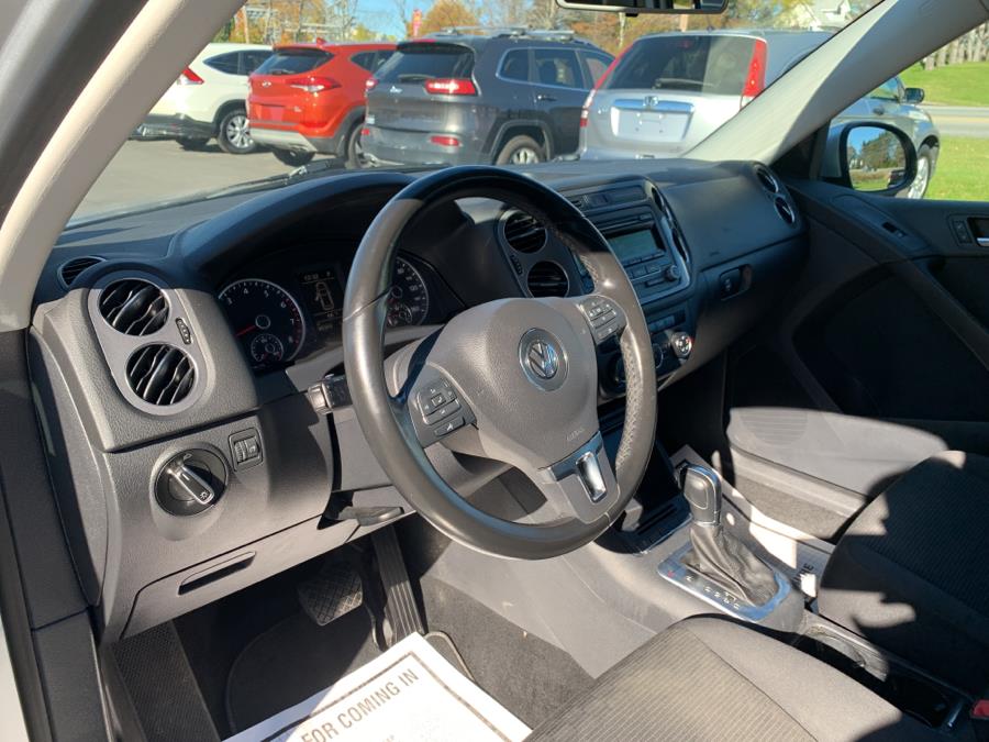 Used Volkswagen Tiguan 4WD 4dr Auto SE 2013 | Pray's Auto Sales . Bangor , Maine Used Volkswagen Tiguan 4WD 4dr Auto SE 2013 | Pray's Auto Sales . Bangor , Maine