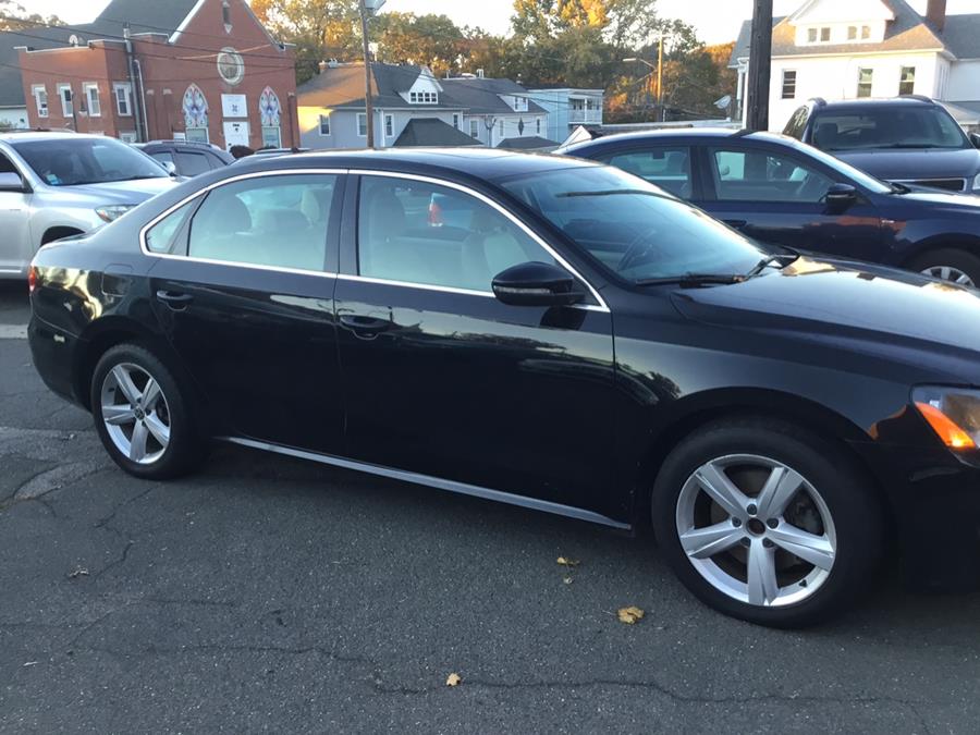 Used Volkswagen Passat 4dr Sdn 2.5L Auto SE w/Sunroof PZEV 2012 | Liberty Motors. Manchester, Connecticut Used Volkswagen Passat 4dr Sdn 2.5L Auto SE w/Sunroof PZEV 2012 | Liberty Motors. Manchester, Connecticut