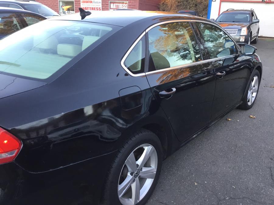 Used Volkswagen Passat 4dr Sdn 2.5L Auto SE w/Sunroof PZEV 2012 | Liberty Motors. Manchester, Connecticut Used Volkswagen Passat 4dr Sdn 2.5L Auto SE w/Sunroof PZEV 2012 | Liberty Motors. Manchester, Connecticut