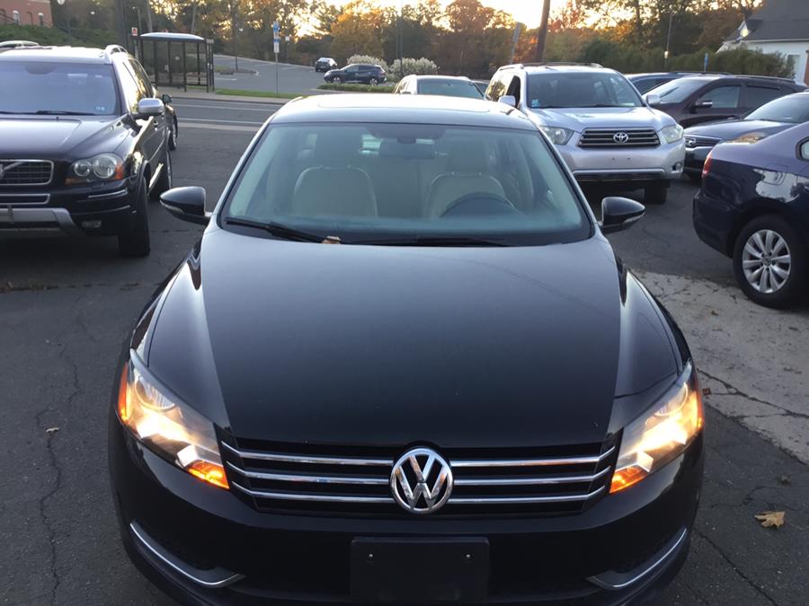 Used Volkswagen Passat 4dr Sdn 2.5L Auto SE w/Sunroof PZEV 2012 | Liberty Motors. Manchester, Connecticut Used Volkswagen Passat 4dr Sdn 2.5L Auto SE w/Sunroof PZEV 2012 | Liberty Motors. Manchester, Connecticut