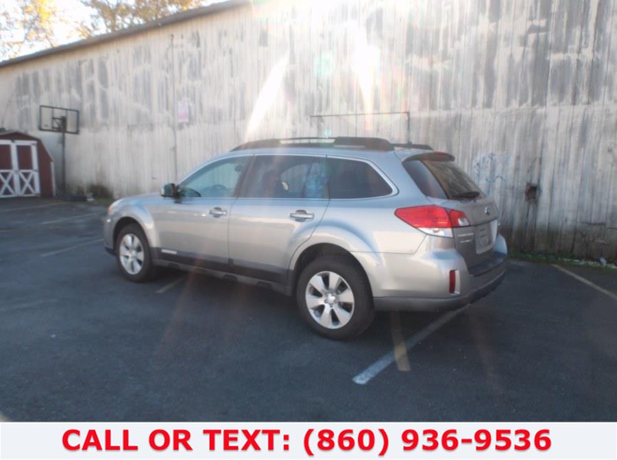 Used Subaru Outback 4dr Wgn H4 Auto 2.5i Limited Pwr Moon 2011 | Lee Motors Sales Inc. Hartford, Connecticut Used Subaru Outback 4dr Wgn H4 Auto 2.5i Limited Pwr Moon 2011 | Lee Motors Sales Inc. Hartford, Connecticut