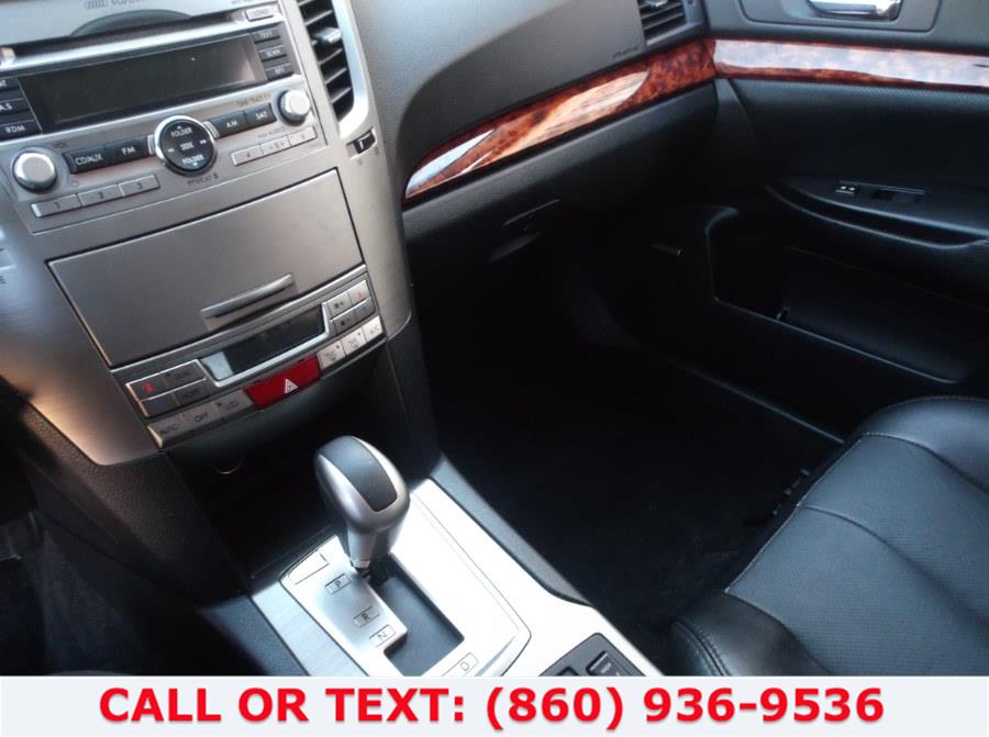 Used Subaru Outback 4dr Wgn H4 Auto 2.5i Limited Pwr Moon 2011 | Lee Motors Sales Inc. Hartford, Connecticut Used Subaru Outback 4dr Wgn H4 Auto 2.5i Limited Pwr Moon 2011 | Lee Motors Sales Inc. Hartford, Connecticut