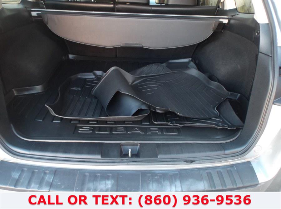 Used Subaru Outback 4dr Wgn H4 Auto 2.5i Limited Pwr Moon 2011 | Lee Motors Sales Inc. Hartford, Connecticut Used Subaru Outback 4dr Wgn H4 Auto 2.5i Limited Pwr Moon 2011 | Lee Motors Sales Inc. Hartford, Connecticut