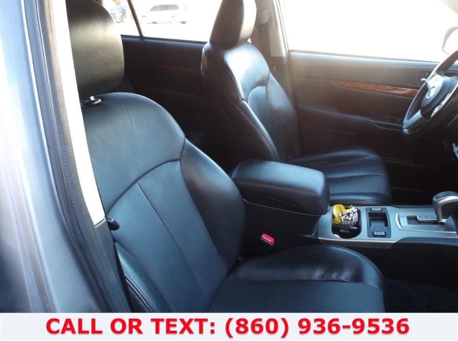 Used Subaru Outback 4dr Wgn H4 Auto 2.5i Limited Pwr Moon 2011 | Lee Motors Sales Inc. Hartford, Connecticut Used Subaru Outback 4dr Wgn H4 Auto 2.5i Limited Pwr Moon 2011 | Lee Motors Sales Inc. Hartford, Connecticut