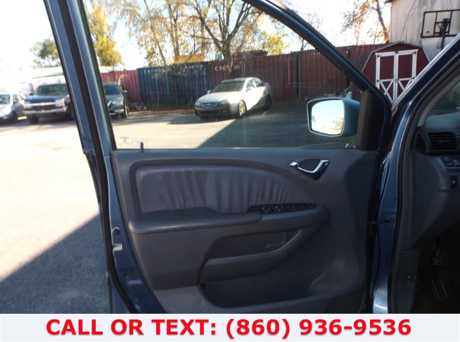 2006 Honda Odyssey 5dr EX-L AT with RES, available for sale in Hartford, Connecticut | Lee Motors Sales Inc. Hartford, Connecticut 2006 Honda Odyssey 5dr EX-L AT with RES, available for sale in Hartford, Connecticut | Lee Motors Sales Inc. Hartford, Connecticut