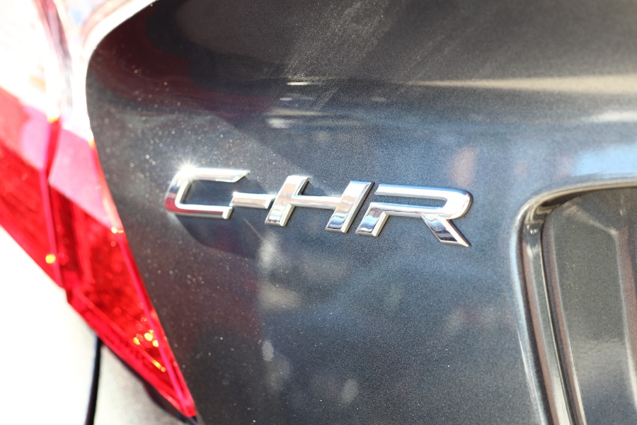 Used Toyota C-HR LE FWD (Natl) 2019 | Hillside Auto Mall Inc.. Jamaica, New York Used Toyota C-HR LE FWD (Natl) 2019 | Hillside Auto Mall Inc.. Jamaica, New York