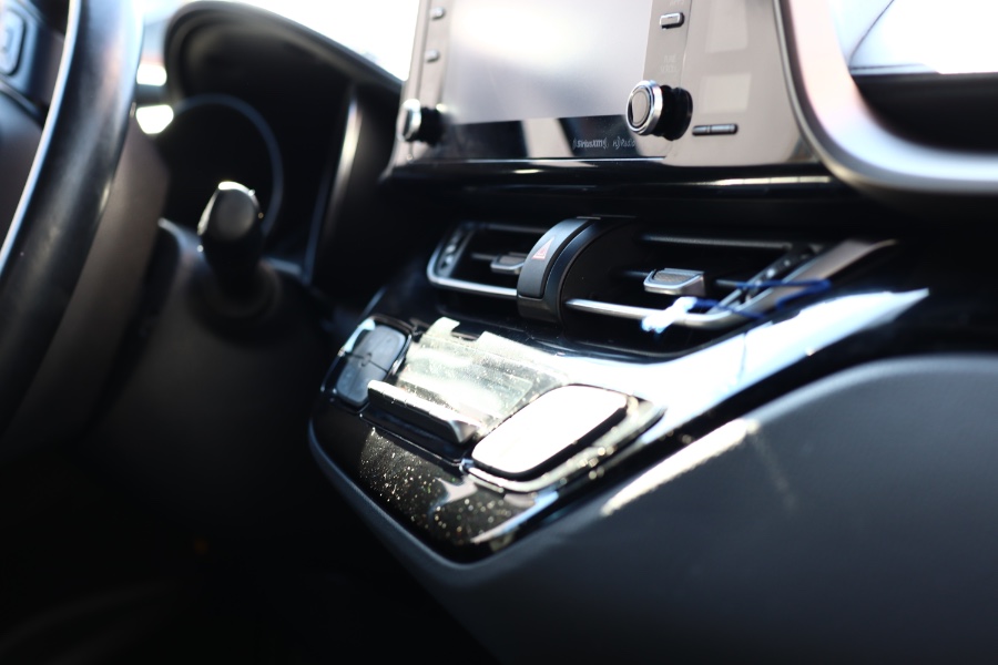 Used Toyota C-HR LE FWD (Natl) 2019 | Hillside Auto Mall Inc.. Jamaica, New York Used Toyota C-HR LE FWD (Natl) 2019 | Hillside Auto Mall Inc.. Jamaica, New York
