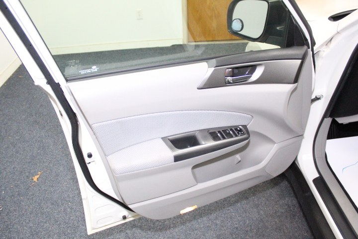 Used Subaru Forester 4dr Auto 2.5X Premium 2012 | New England Auto Sales LLC. Plainville, Connecticut Used Subaru Forester 4dr Auto 2.5X Premium 2012 | New England Auto Sales LLC. Plainville, Connecticut