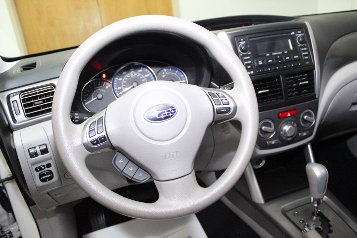 Used Subaru Forester 4dr Auto 2.5X Premium 2012 | New England Auto Sales LLC. Plainville, Connecticut Used Subaru Forester 4dr Auto 2.5X Premium 2012 | New England Auto Sales LLC. Plainville, Connecticut