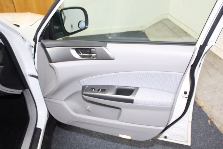 Used Subaru Forester 4dr Auto 2.5X Premium 2012 | New England Auto Sales LLC. Plainville, Connecticut Used Subaru Forester 4dr Auto 2.5X Premium 2012 | New England Auto Sales LLC. Plainville, Connecticut