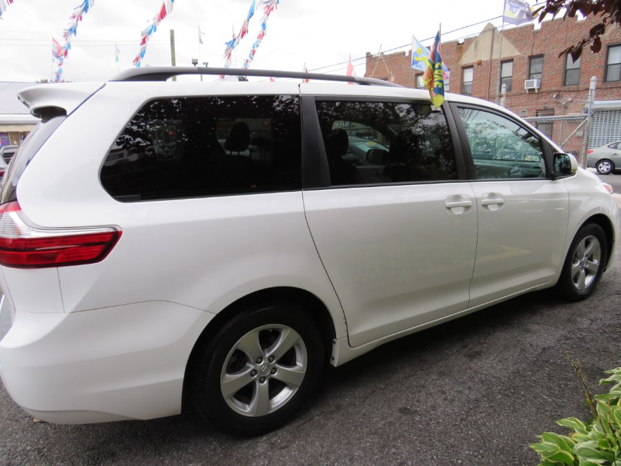Used Toyota Sienna LE 8 Passenger 2016 | Road Masters II INC. Middle Village, New York Used Toyota Sienna LE 8 Passenger 2016 | Road Masters II INC. Middle Village, New York