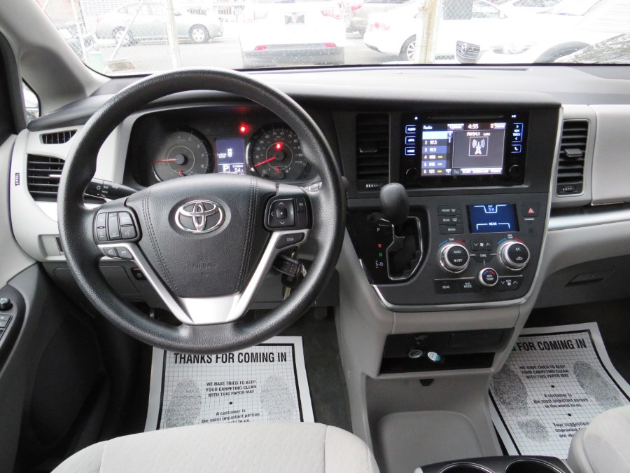 Used Toyota Sienna LE 8 Passenger 2016 | Road Masters II INC. Middle Village, New York Used Toyota Sienna LE 8 Passenger 2016 | Road Masters II INC. Middle Village, New York