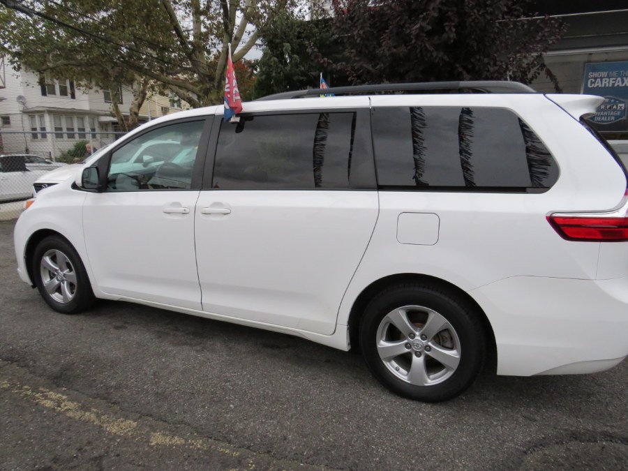 Used Toyota Sienna LE 8 Passenger 2016 | Road Masters II INC. Middle Village, New York Used Toyota Sienna LE 8 Passenger 2016 | Road Masters II INC. Middle Village, New York