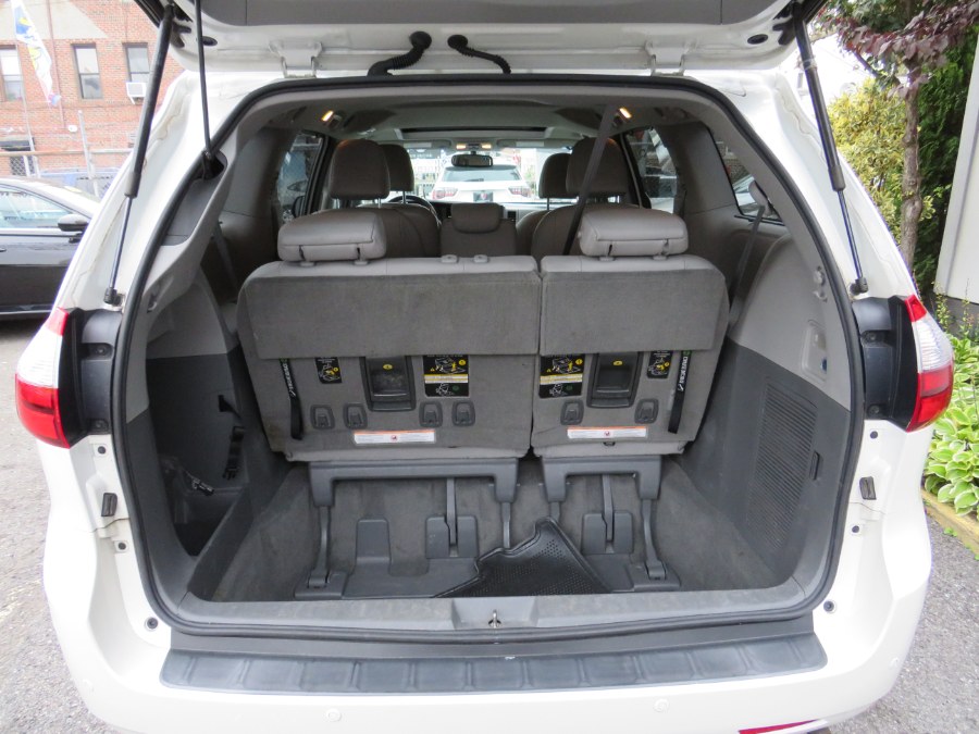 2015 Toyota Sienna XLE Premium, available for sale in Middle Village, New York | Road Masters II INC. Middle Village, New York 2015 Toyota Sienna XLE Premium, available for sale in Middle Village, New York | Road Masters II INC. Middle Village, New York