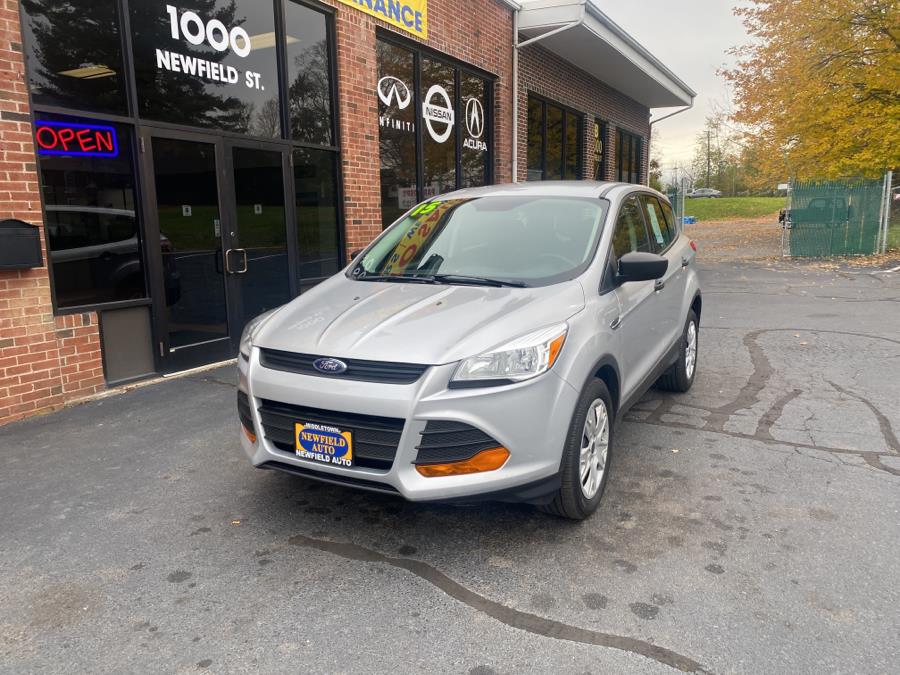 Used Ford Escape FWD 4dr S 2015 | Newfield Auto Sales. Middletown, Connecticut