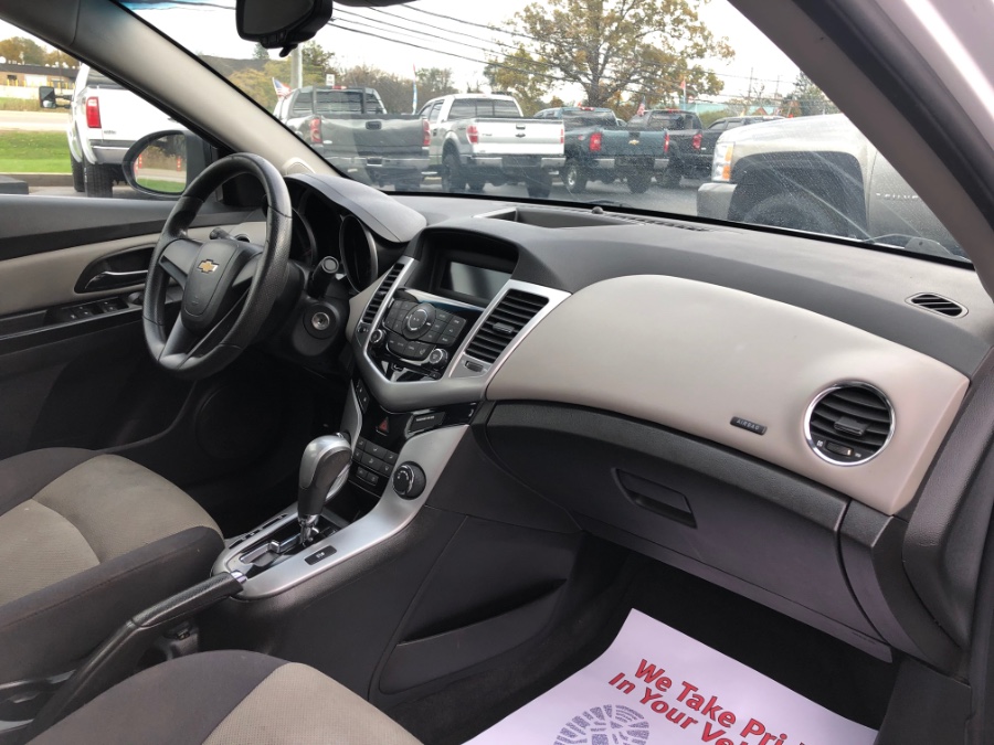 Used Chevrolet Cruze 4dr Sdn LS 2012 | Marsh Auto Sales LLC. Ortonville, Michigan Used Chevrolet Cruze 4dr Sdn LS 2012 | Marsh Auto Sales LLC. Ortonville, Michigan