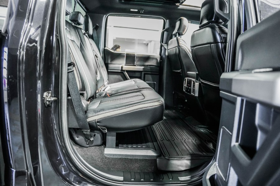 Used Ford Super Duty F-250 SRW Platinum 4WD Crew Cab 6.75'' Box 2019 | 26 Motors Corp. Bronx, New York Used Ford Super Duty F-250 SRW Platinum 4WD Crew Cab 6.75'' Box 2019 | 26 Motors Corp. Bronx, New York