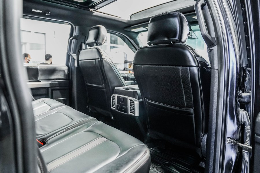 Used Ford Super Duty F-250 SRW Platinum 4WD Crew Cab 6.75'' Box 2019 | 26 Motors Corp. Bronx, New York Used Ford Super Duty F-250 SRW Platinum 4WD Crew Cab 6.75'' Box 2019 | 26 Motors Corp. Bronx, New York