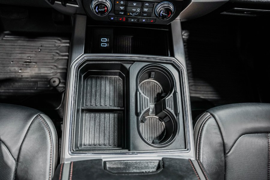 Used Ford Super Duty F-250 SRW Platinum 4WD Crew Cab 6.75'' Box 2019 | 26 Motors Corp. Bronx, New York Used Ford Super Duty F-250 SRW Platinum 4WD Crew Cab 6.75'' Box 2019 | 26 Motors Corp. Bronx, New York