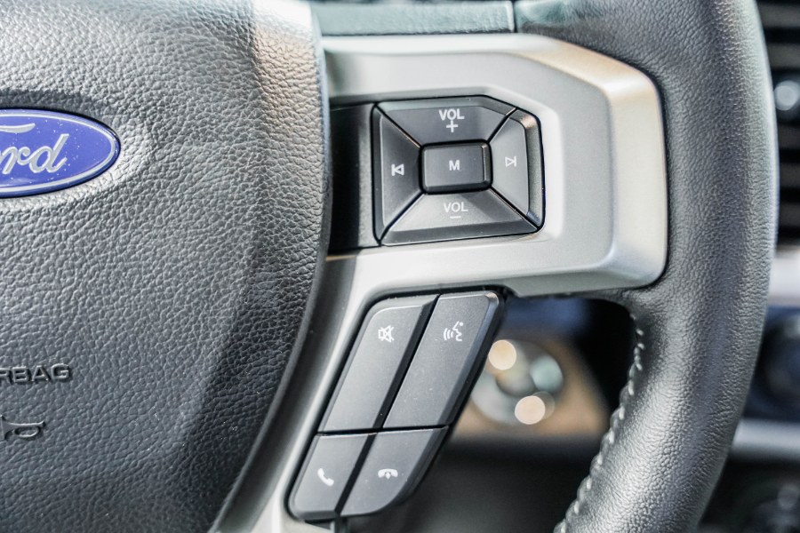 Used Ford F-150 LARIAT 4WD SuperCrew 5.5'' Box 2020 | 26 Motors Corp. Bronx, New York Used Ford F-150 LARIAT 4WD SuperCrew 5.5'' Box 2020 | 26 Motors Corp. Bronx, New York