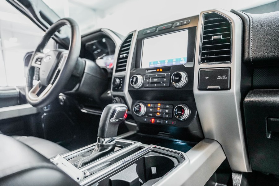 Used Ford F-150 LARIAT 4WD SuperCrew 5.5'' Box 2020 | 26 Motors Corp. Bronx, New York Used Ford F-150 LARIAT 4WD SuperCrew 5.5'' Box 2020 | 26 Motors Corp. Bronx, New York