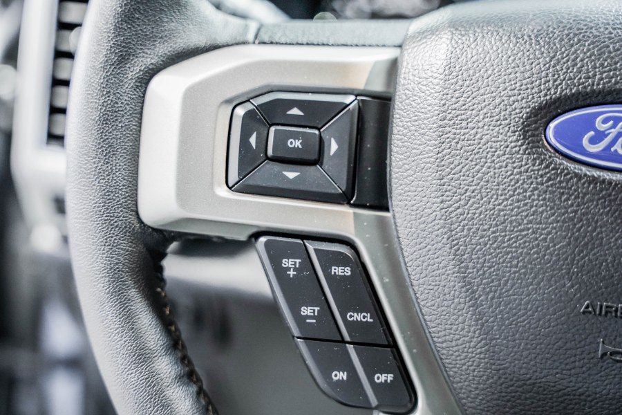 Used Ford F-150 LARIAT 4WD SuperCrew 5.5'' Box 2020 | 26 Motors Corp. Bronx, New York Used Ford F-150 LARIAT 4WD SuperCrew 5.5'' Box 2020 | 26 Motors Corp. Bronx, New York