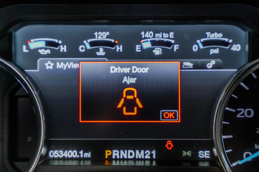 Used Ford Super Duty F-350 SRW LARIAT 4WD Crew Cab 6.75'' Box 2019 | 26 Motors Corp. Bronx, New York Used Ford Super Duty F-350 SRW LARIAT 4WD Crew Cab 6.75'' Box 2019 | 26 Motors Corp. Bronx, New York