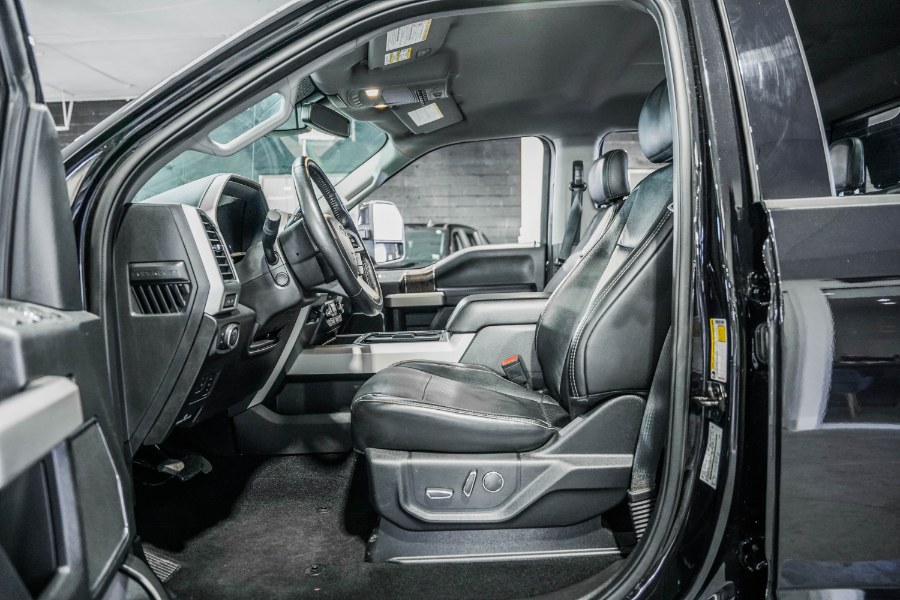 Used Ford Super Duty F-350 SRW LARIAT 4WD Crew Cab 6.75'' Box 2019 | 26 Motors Corp. Bronx, New York Used Ford Super Duty F-350 SRW LARIAT 4WD Crew Cab 6.75'' Box 2019 | 26 Motors Corp. Bronx, New York