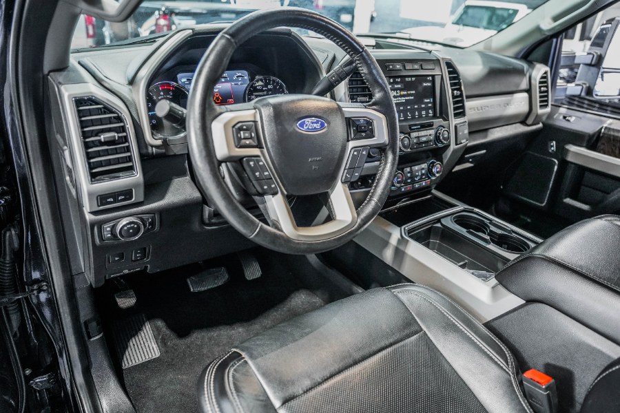 Used Ford Super Duty F-350 SRW LARIAT 4WD Crew Cab 6.75'' Box 2019 | 26 Motors Corp. Bronx, New York Used Ford Super Duty F-350 SRW LARIAT 4WD Crew Cab 6.75'' Box 2019 | 26 Motors Corp. Bronx, New York