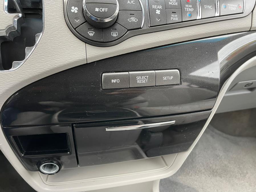 Used Toyota Sienna 5dr 8-Pass Van V6 LE FWD (Natl) 2013 | Mike And Tony Auto Sales, Inc. South Windsor, Connecticut Used Toyota Sienna 5dr 8-Pass Van V6 LE FWD (Natl) 2013 | Mike And Tony Auto Sales, Inc. South Windsor, Connecticut