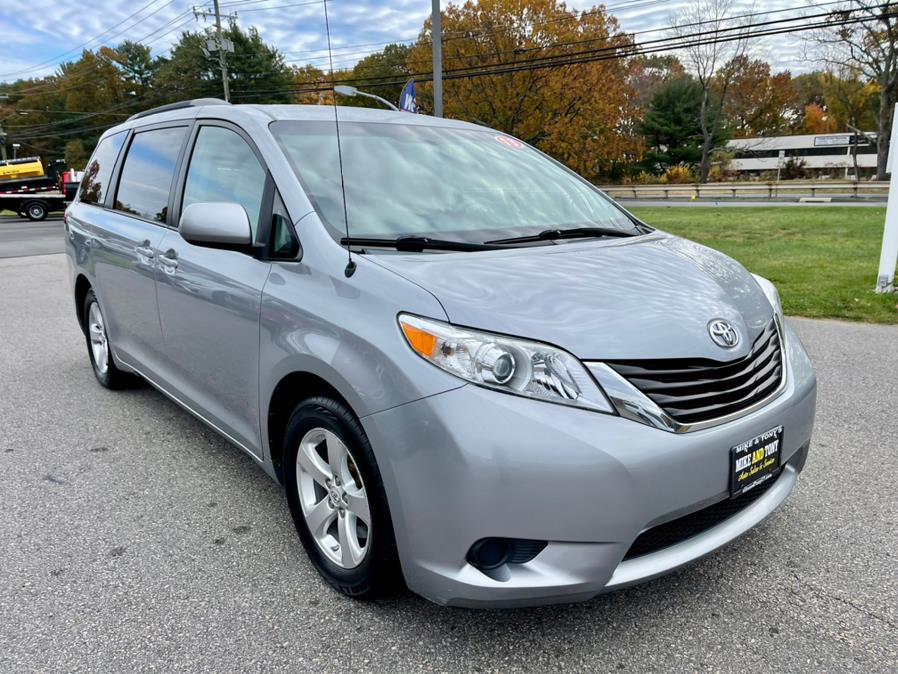 Used Toyota Sienna 5dr 8-Pass Van V6 LE FWD (Natl) 2013 | Mike And Tony Auto Sales, Inc. South Windsor, Connecticut Used Toyota Sienna 5dr 8-Pass Van V6 LE FWD (Natl) 2013 | Mike And Tony Auto Sales, Inc. South Windsor, Connecticut
