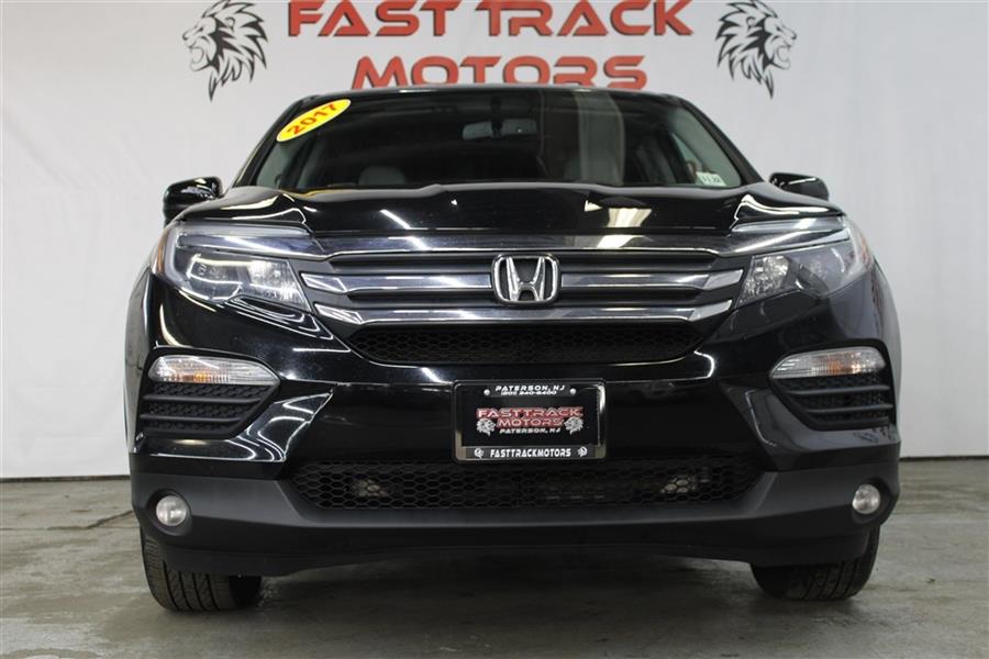 Used Honda Pilot EXL 2017 | Fast Track Motors. Paterson, New Jersey Used Honda Pilot EXL 2017 | Fast Track Motors. Paterson, New Jersey