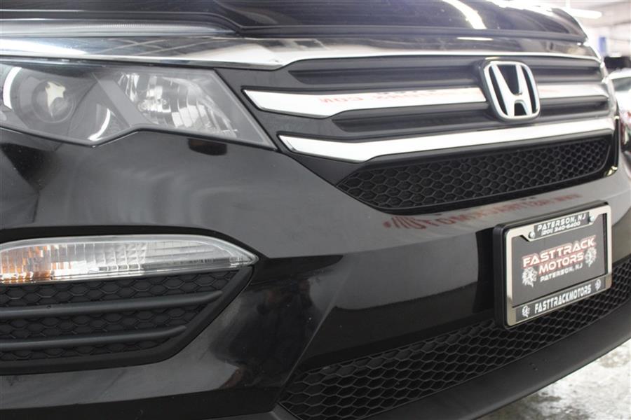 Used Honda Pilot EXL 2017 | Fast Track Motors. Paterson, New Jersey Used Honda Pilot EXL 2017 | Fast Track Motors. Paterson, New Jersey