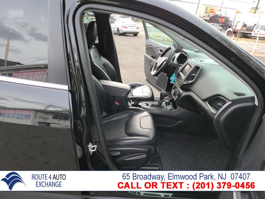 Used Jeep Cherokee Latitude Plus 4x4 2019 | Route 4 Auto Exchange. Elmwood Park, New Jersey Used Jeep Cherokee Latitude Plus 4x4 2019 | Route 4 Auto Exchange. Elmwood Park, New Jersey