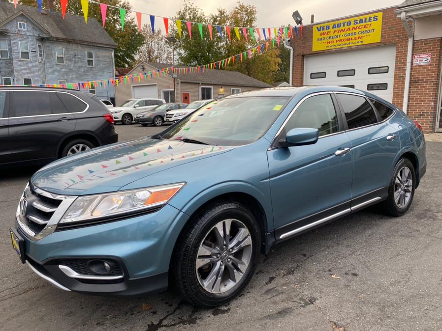 2013 Honda Crosstour 4WD V6 5dr EX-L, available for sale in Hartford, Connecticut | VEB Auto Sales. Hartford, Connecticut