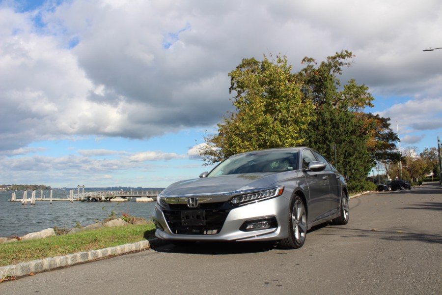 2018 Honda Accord Sedan Touring 2.0T Auto, available for sale in Great Neck, New York | Great Neck Car Buyers & Sellers. Great Neck, New York 2018 Honda Accord Sedan Touring 2.0T Auto, available for sale in Great Neck, New York | Great Neck Car Buyers & Sellers. Great Neck, New York
