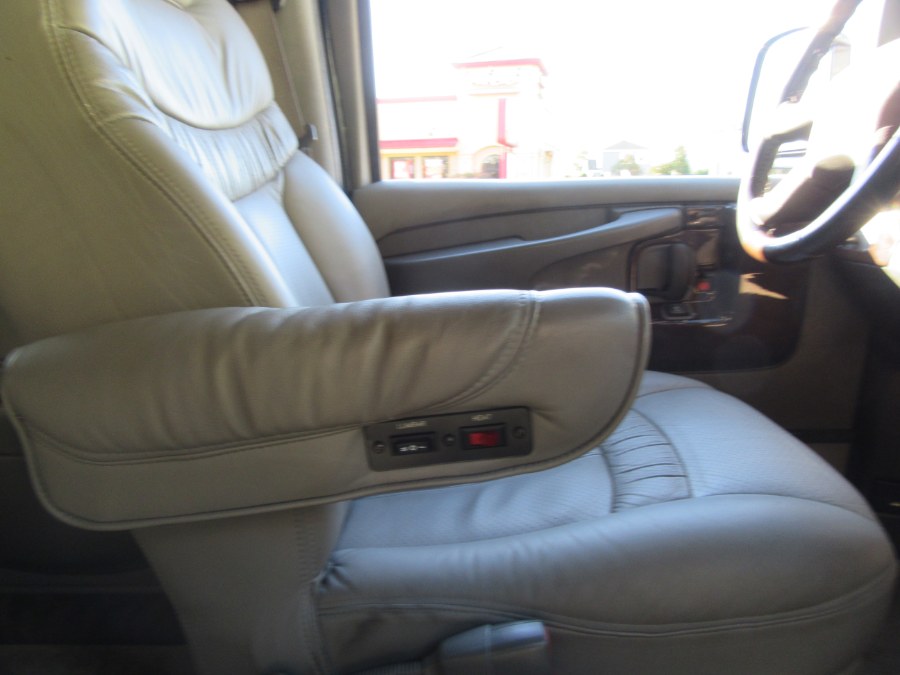Used Chevrolet Express passenger van AWD 1500 135" YF7 Upfitter 2007 | Royalty Auto Sales. Little Ferry, New Jersey Used Chevrolet Express passenger van AWD 1500 135" YF7 Upfitter 2007 | Royalty Auto Sales. Little Ferry, New Jersey