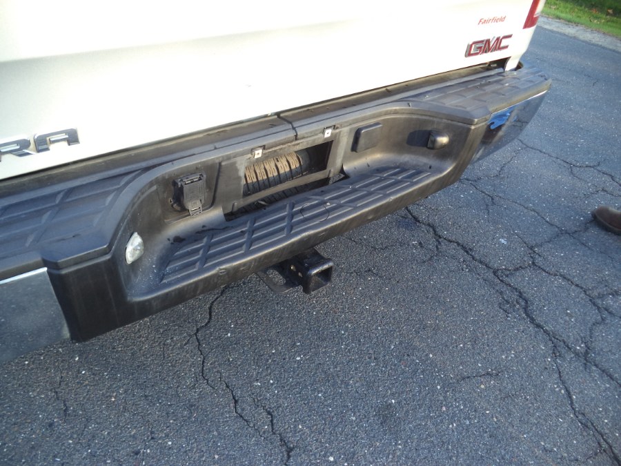 2011 GMC Sierra 1500 4WD Crew Cab 143.5", available for sale in Berlin, Connecticut | International Motorcars llc. Berlin, Connecticut 2011 GMC Sierra 1500 4WD Crew Cab 143.5", available for sale in Berlin, Connecticut | International Motorcars llc. Berlin, Connecticut