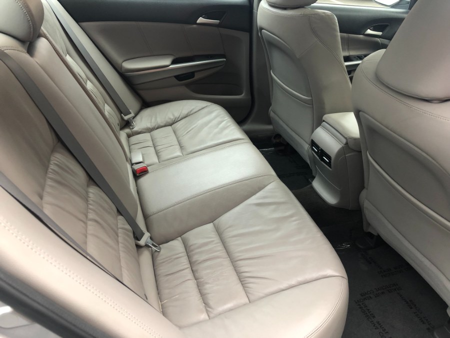 Used Honda Accord Sdn 4dr V6 Auto EX-L w/Navi 2010 | Bristol Auto Center LLC. Bristol, Connecticut Used Honda Accord Sdn 4dr V6 Auto EX-L w/Navi 2010 | Bristol Auto Center LLC. Bristol, Connecticut