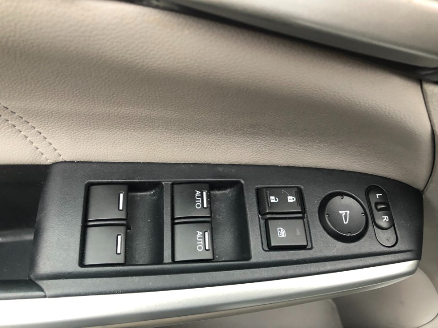 Used Honda Accord Sdn 4dr V6 Auto EX-L w/Navi 2010 | Bristol Auto Center LLC. Bristol, Connecticut Used Honda Accord Sdn 4dr V6 Auto EX-L w/Navi 2010 | Bristol Auto Center LLC. Bristol, Connecticut