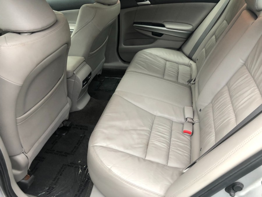 Used Honda Accord Sdn 4dr V6 Auto EX-L w/Navi 2010 | Bristol Auto Center LLC. Bristol, Connecticut Used Honda Accord Sdn 4dr V6 Auto EX-L w/Navi 2010 | Bristol Auto Center LLC. Bristol, Connecticut