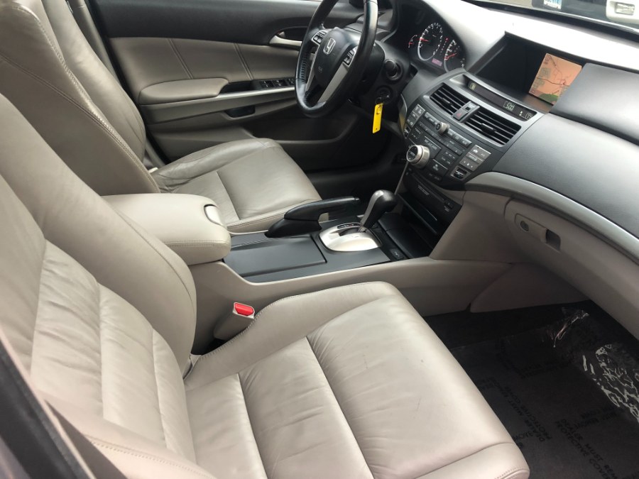Used Honda Accord Sdn 4dr V6 Auto EX-L w/Navi 2010 | Bristol Auto Center LLC. Bristol, Connecticut Used Honda Accord Sdn 4dr V6 Auto EX-L w/Navi 2010 | Bristol Auto Center LLC. Bristol, Connecticut