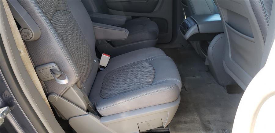 2014 Chevrolet Traverse FWD 4dr LT w/2LT, available for sale in Little Ferry, New Jersey | Victoria Preowned Autos Inc. Little Ferry, New Jersey 2014 Chevrolet Traverse FWD 4dr LT w/2LT, available for sale in Little Ferry, New Jersey | Victoria Preowned Autos Inc. Little Ferry, New Jersey