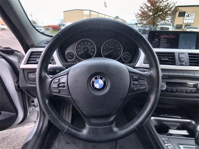 Used BMW 3 Series 320i xDrive 2015 | Prestige Auto Cars LLC. New Britain, Connecticut Used BMW 3 Series 320i xDrive 2015 | Prestige Auto Cars LLC. New Britain, Connecticut