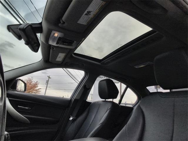 Used BMW 3 Series 320i xDrive 2015 | Prestige Auto Cars LLC. New Britain, Connecticut Used BMW 3 Series 320i xDrive 2015 | Prestige Auto Cars LLC. New Britain, Connecticut