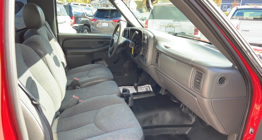 2006 GMC Sierra 1500 Reg Cab 133.0" WB 4WD Work Truck, available for sale in Waterbury, Connecticut | West End Automotive Center. Waterbury, Connecticut 2006 GMC Sierra 1500 Reg Cab 133.0" WB 4WD Work Truck, available for sale in Waterbury, Connecticut | West End Automotive Center. Waterbury, Connecticut