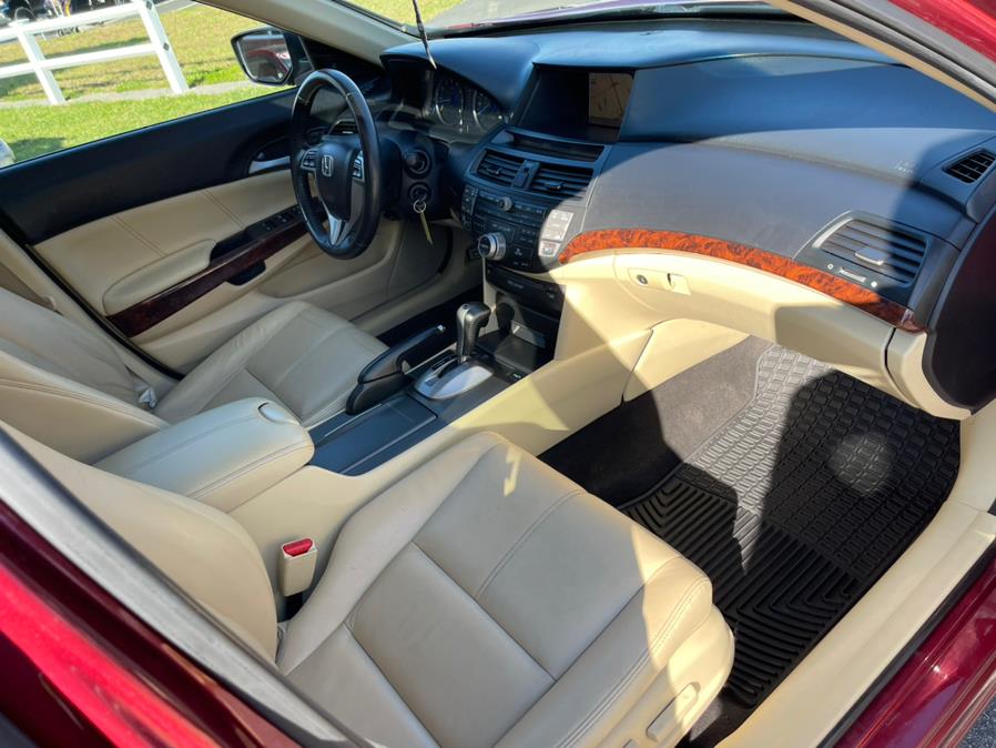 Used Honda Accord Crosstour 4WD 5dr EX-L w/Navi 2011 | Mike And Tony Auto Sales, Inc. South Windsor, Connecticut Used Honda Accord Crosstour 4WD 5dr EX-L w/Navi 2011 | Mike And Tony Auto Sales, Inc. South Windsor, Connecticut