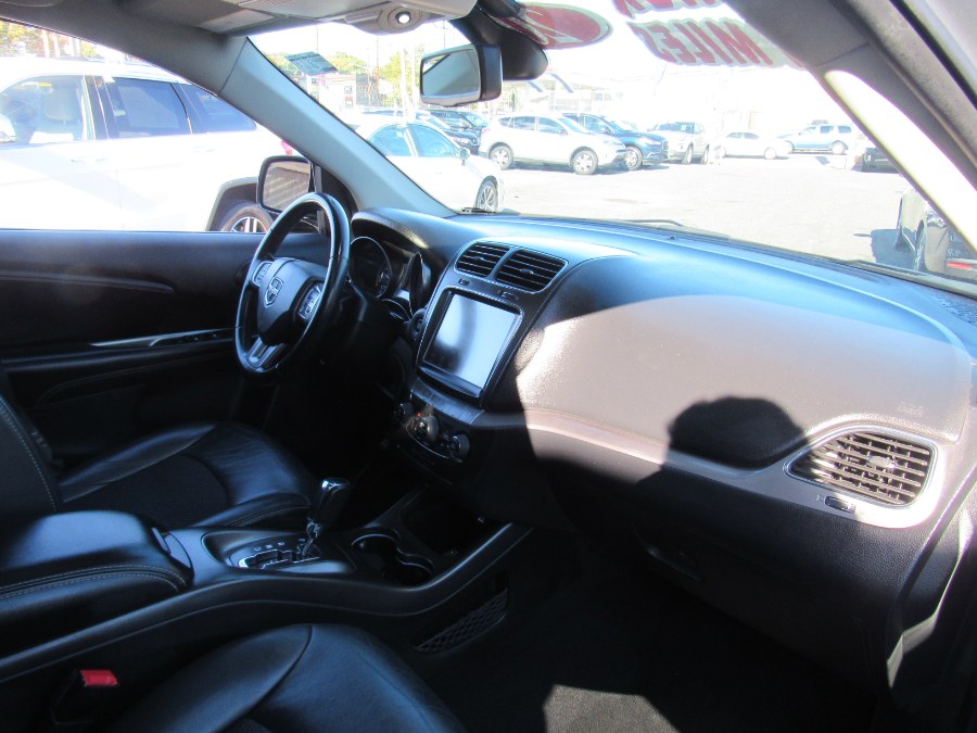 Used Dodge Journey Crossroad FWD 2020 | NJ Used Cars Center. Irvington, New Jersey Used Dodge Journey Crossroad FWD 2020 | NJ Used Cars Center. Irvington, New Jersey